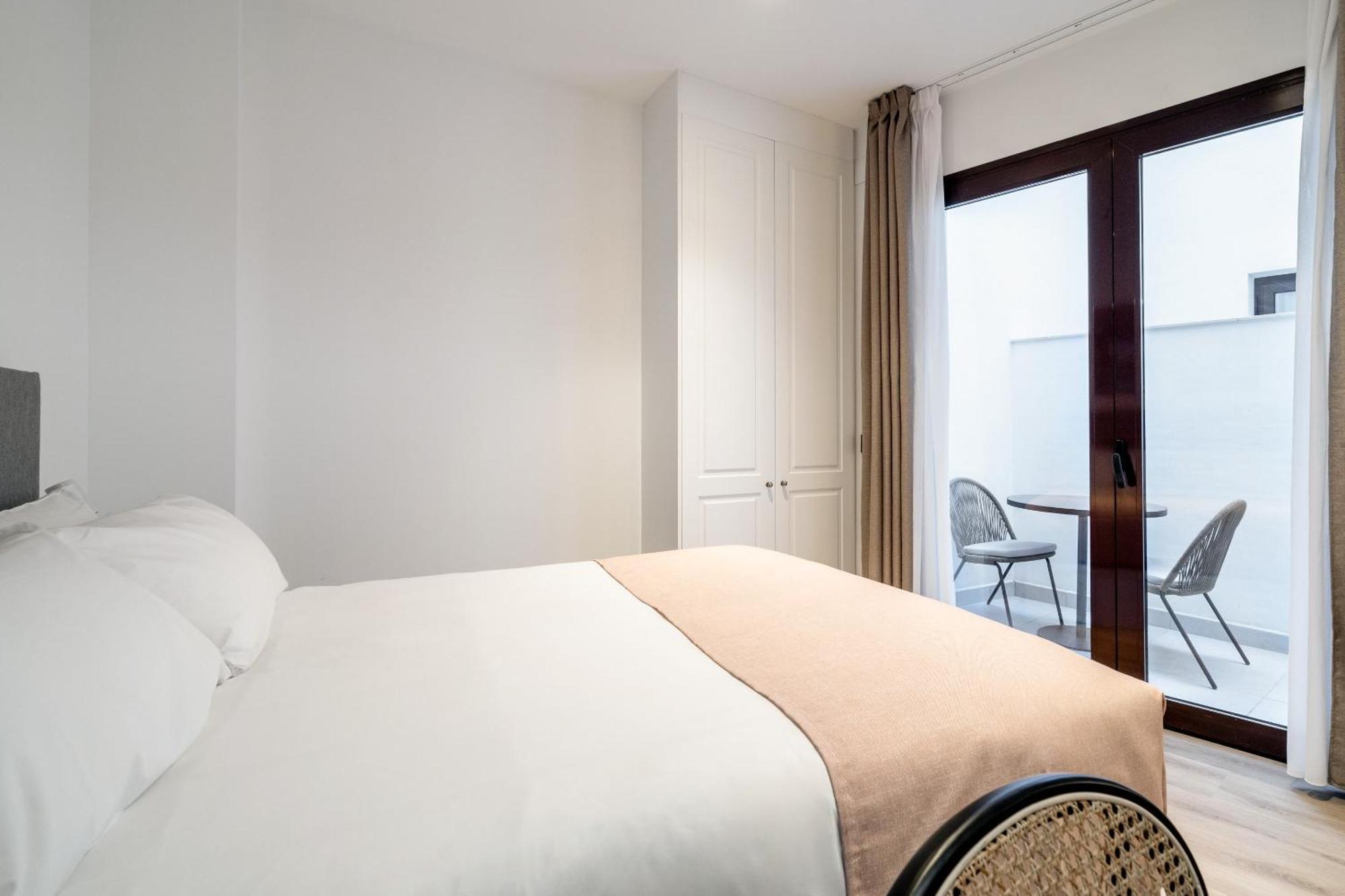 Limehome Malaga Calle Victoria Номер фото